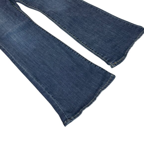 Signature by Levi Strauss & Co. Bootcut Jeans Women’s Size 31 Dark Wash Stretch - Picture 6 of 9
